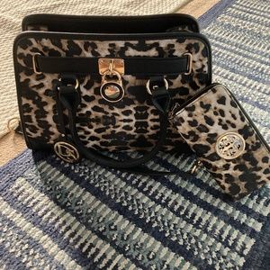 Pocketbook with matching wallet